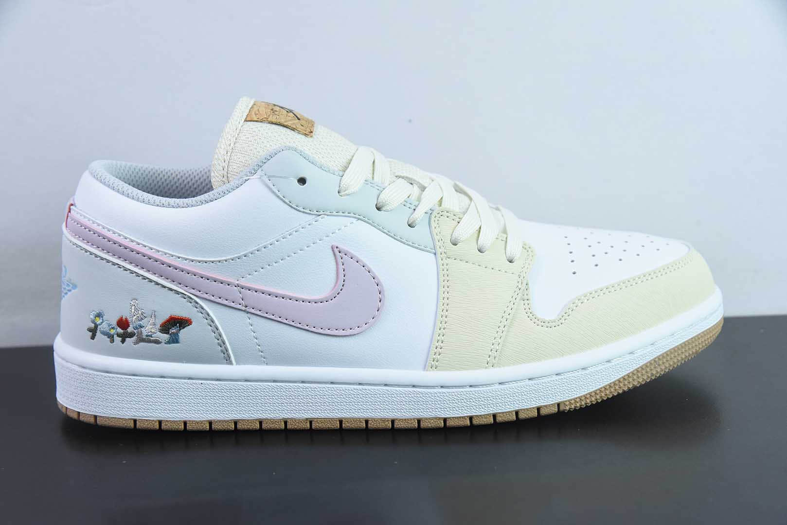 乔丹 Air Jordan 1 Low AJ1乔1植物刺绣低帮文化休闲运动板鞋纯原版本 货号：IB8861-151