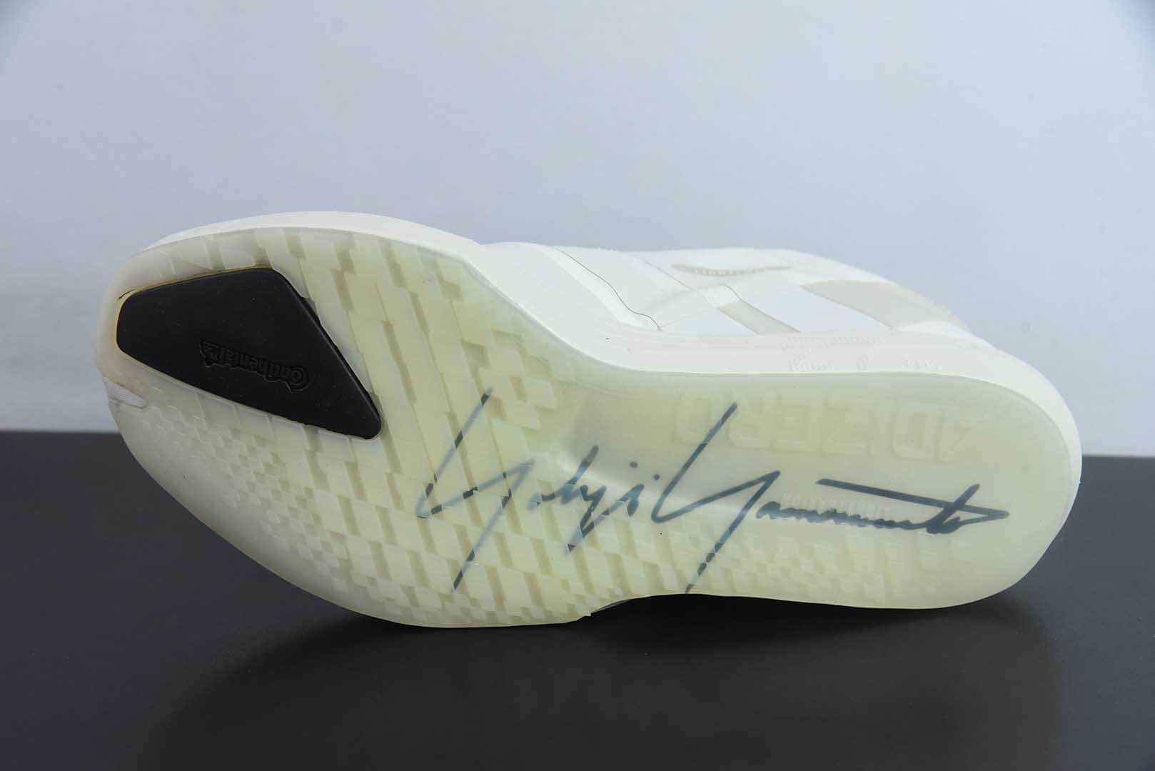 阿迪达斯Adidas Adizero Adios 9 M联名系列白灰银低帮轻便透气竞速休闲运动慢跑鞋纯原版本 货号：JS3152