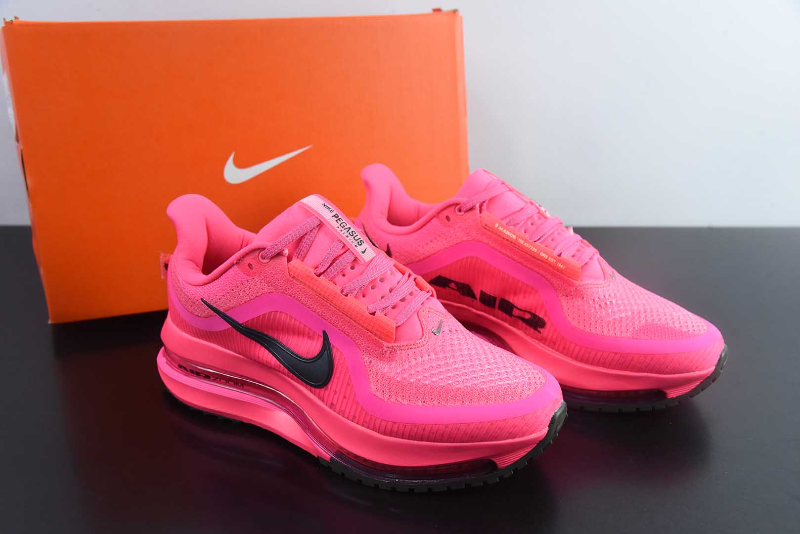 耐克Nike Pegasus Premium超级飞马粉黑网面气垫减震跑步鞋纯原版本 货号：HQ2592-600