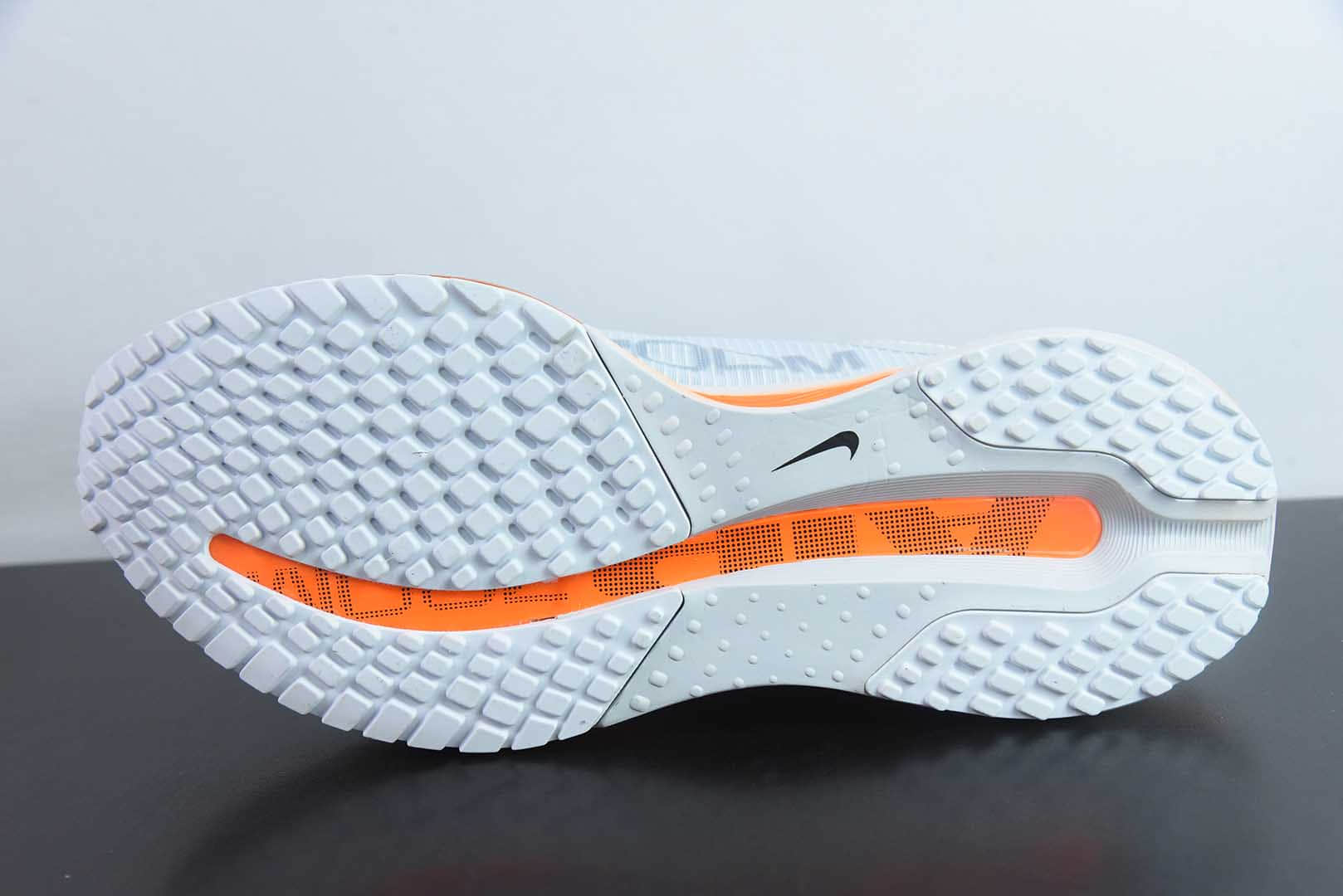 耐克 Nike Air Zoom Pegasus Premium 耐克灰蓝橙网面全掌气垫缓震跑鞋纯原版本 货号:HQ2592-002