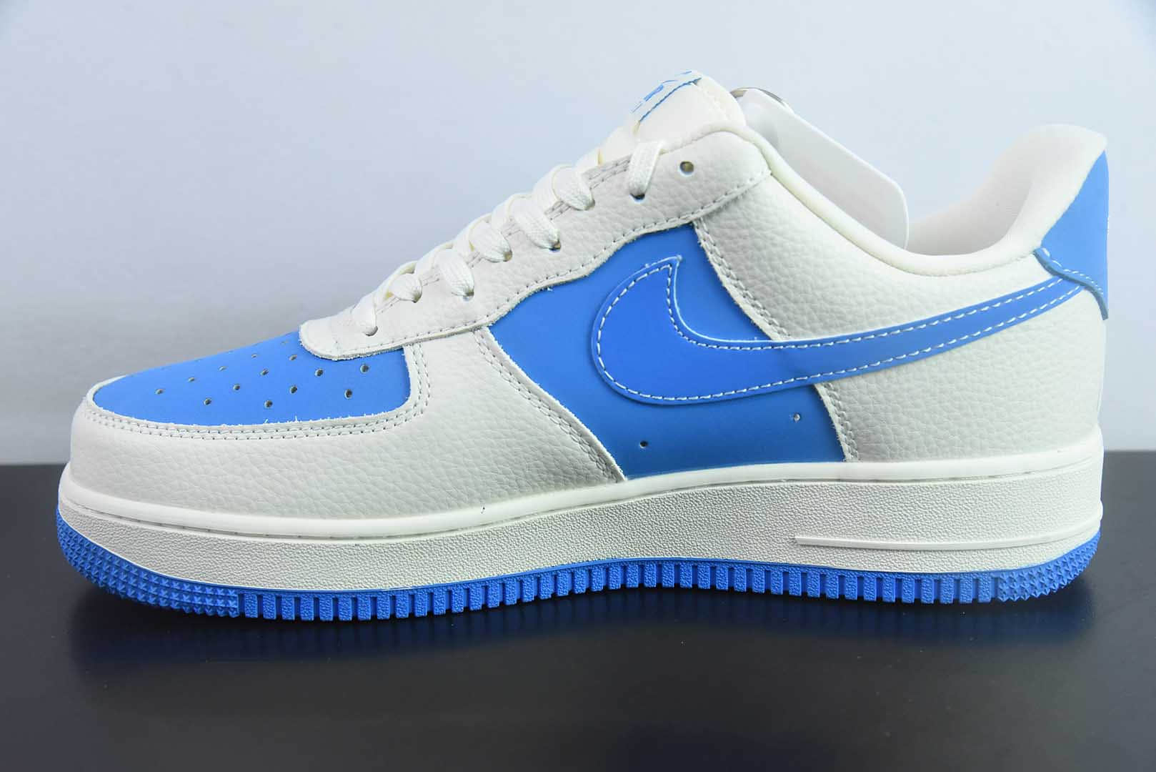 耐克Nike Air Force 1 ‘07 Low “哆唻A梦”空军一号低帮休闲板鞋纯原版本 货号：KK1988-089