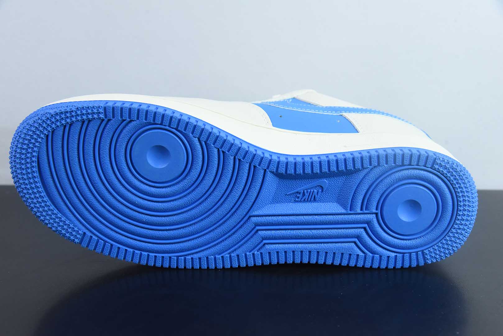 耐克Nike Air Force 1 ‘07 Low “哆唻A梦”空军一号低帮休闲板鞋纯原版本 货号：KK1988-089