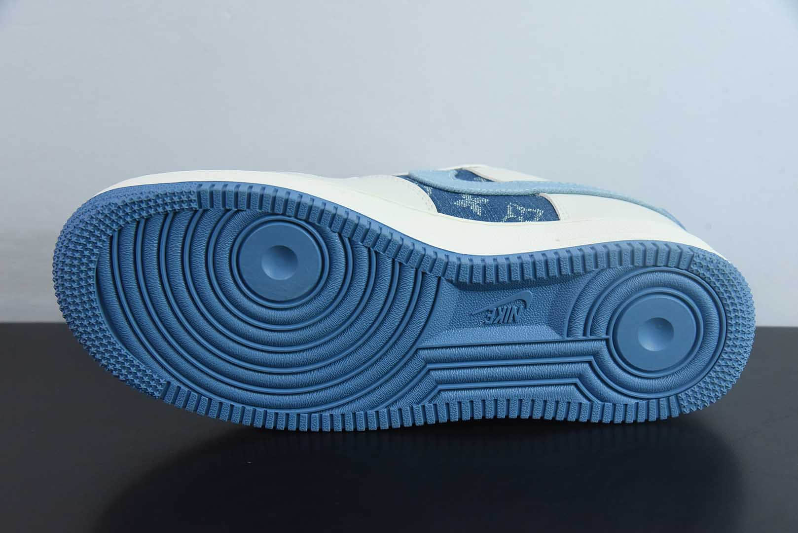 耐克Nike Air Force 1'07 Low LV联名白蓝牛仔布勾空军一号低帮休闲板鞋纯原版本 货号:DF0188-068