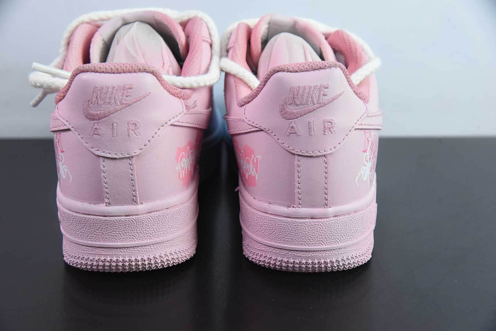 耐克Nike Air Force 1'07 Low Purple Butterfly 手绘涂鸦粉蓝蛛心空军一号低帮休闲运动板鞋纯原版本 货号：QX2032-707