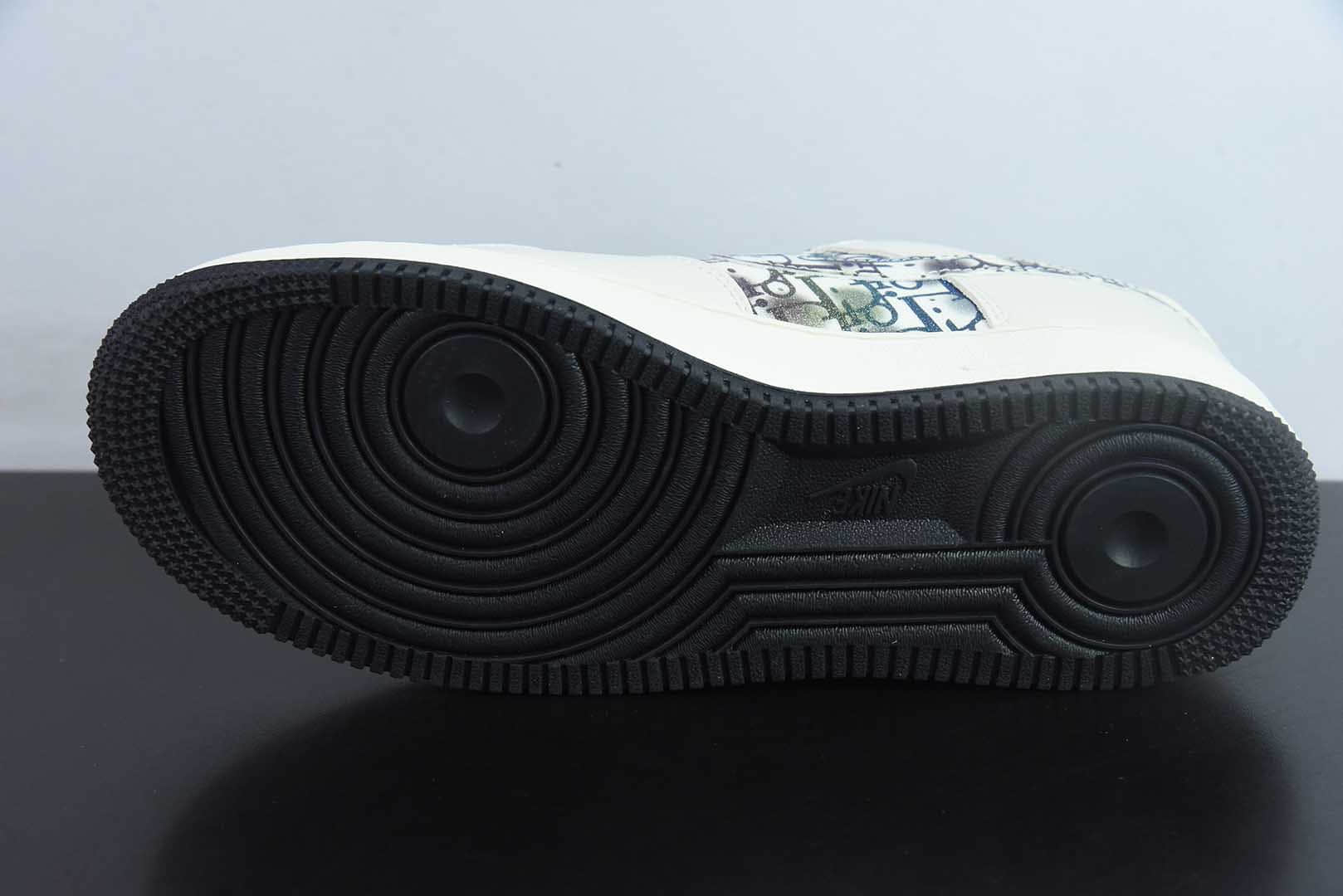 耐克Nike Air Force 1 '07 Low “迪奥联名灰色插花”空军一号低帮休闲板鞋纯原版本 货号：DF0188-064