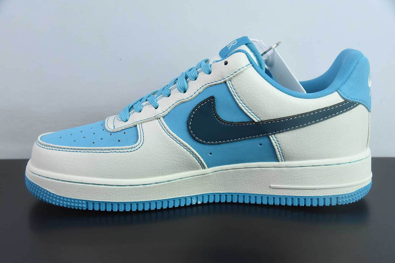 耐克Nike Air Force 1 AF1白蓝迪奥印花联名定制版空军一号低帮休闲板鞋纯原版本 货号：KK1988-088