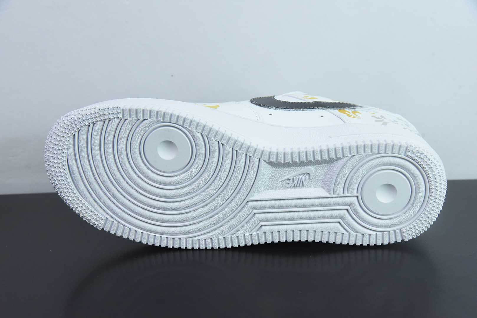 耐克Nike Air Force 1 Low’07 东篱醉中国风渐变黄华丽典雅扇形挂件空军一号低帮休闲板鞋纯原版本 货号：ZH0316-082