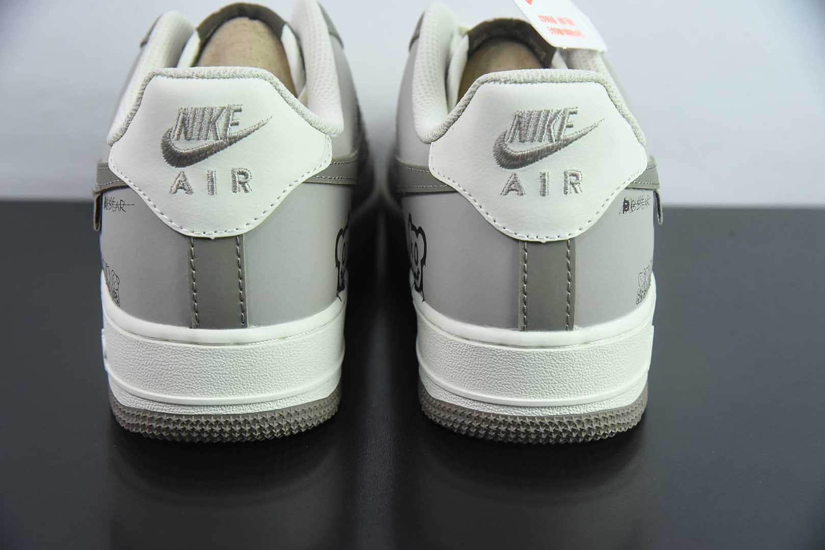 耐克Nike Air Force 1 “Smiling Bear”“笑脸熊”空军一号定制低帮板鞋纯原版本 货号：DB3301-881