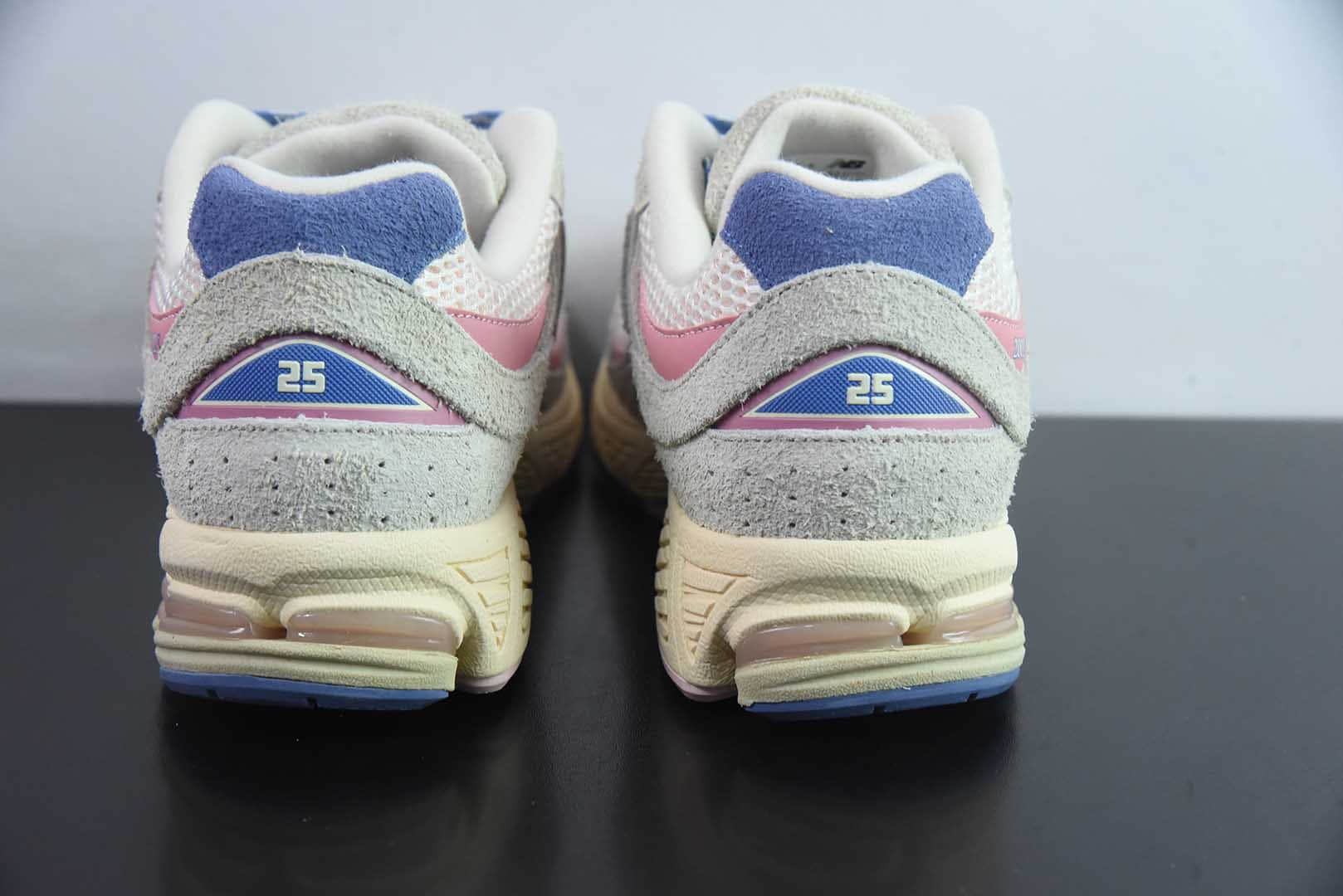 新百伦New Balance 2002系列麂皮米粉蓝复古休闲跑步鞋纯原版本 货号：M2002RHE