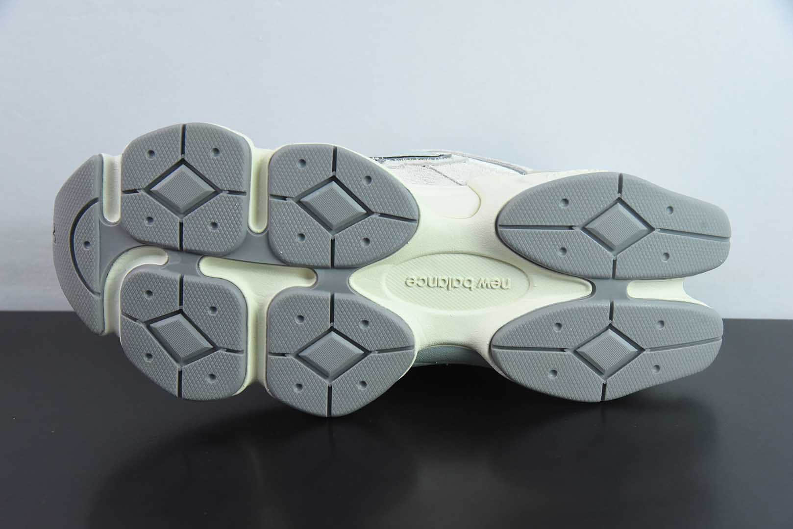 新百伦Joe Freshgoods x New Balance NB9060联名款白灰复古休闲运动慢跑鞋纯原版本 货号：U9060HSC