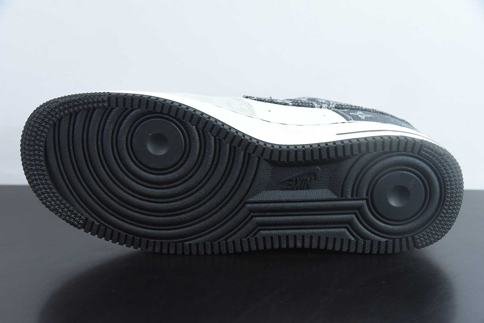 耐克Nike Air Force 1'07 Low LV联名黑白灰拼接牛仔空军一号低帮休闲板鞋纯原版本 货号：SC0601-550