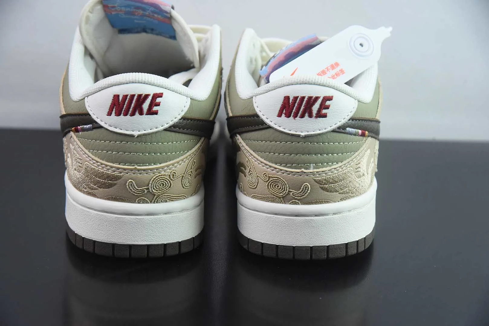 耐克Nike SB Dunk Low“ 马年限定”马踏祥云周年高端定制SB低帮休闲板鞋纯原版本 货号：IQ1118-220