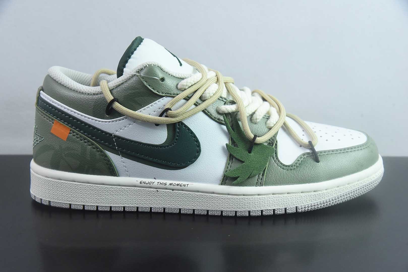 耐克 Nike Air Jordan 1 Low 绑带联名 AJ1乔1低帮休闲板鞋 同步官方配色 市场唯一独家头层皮打造 原鞋原档案开发 原厂皮料 原档冲孔鞋头 正确满胶鞋垫 四线拉帮 原厂织唛标 鞋舌高弹海绵填充 货号:FQ7687 300纯原版本 实拍细节图