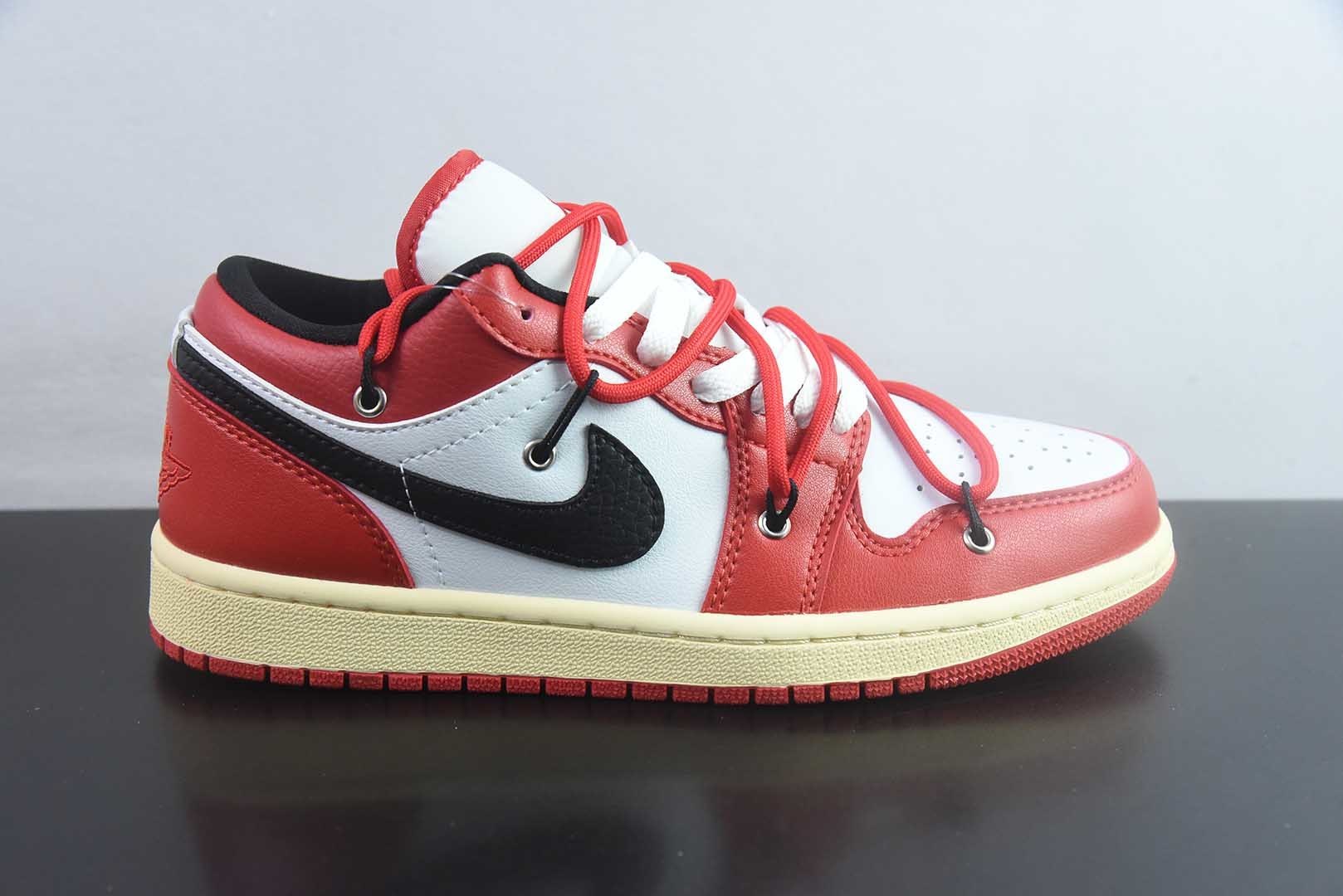 耐克 Nike Air Jordan 1 Low 绑带联名 AJ1乔1低帮休闲板鞋 同步官方配色 市场唯一独家头层皮打造 原鞋原档案开发 原厂皮料 原档冲孔鞋头 正确满胶鞋垫 四线拉帮 原厂织唛标 鞋舌高弹海绵填充 货号:553558-118纯原版本 实拍细节图