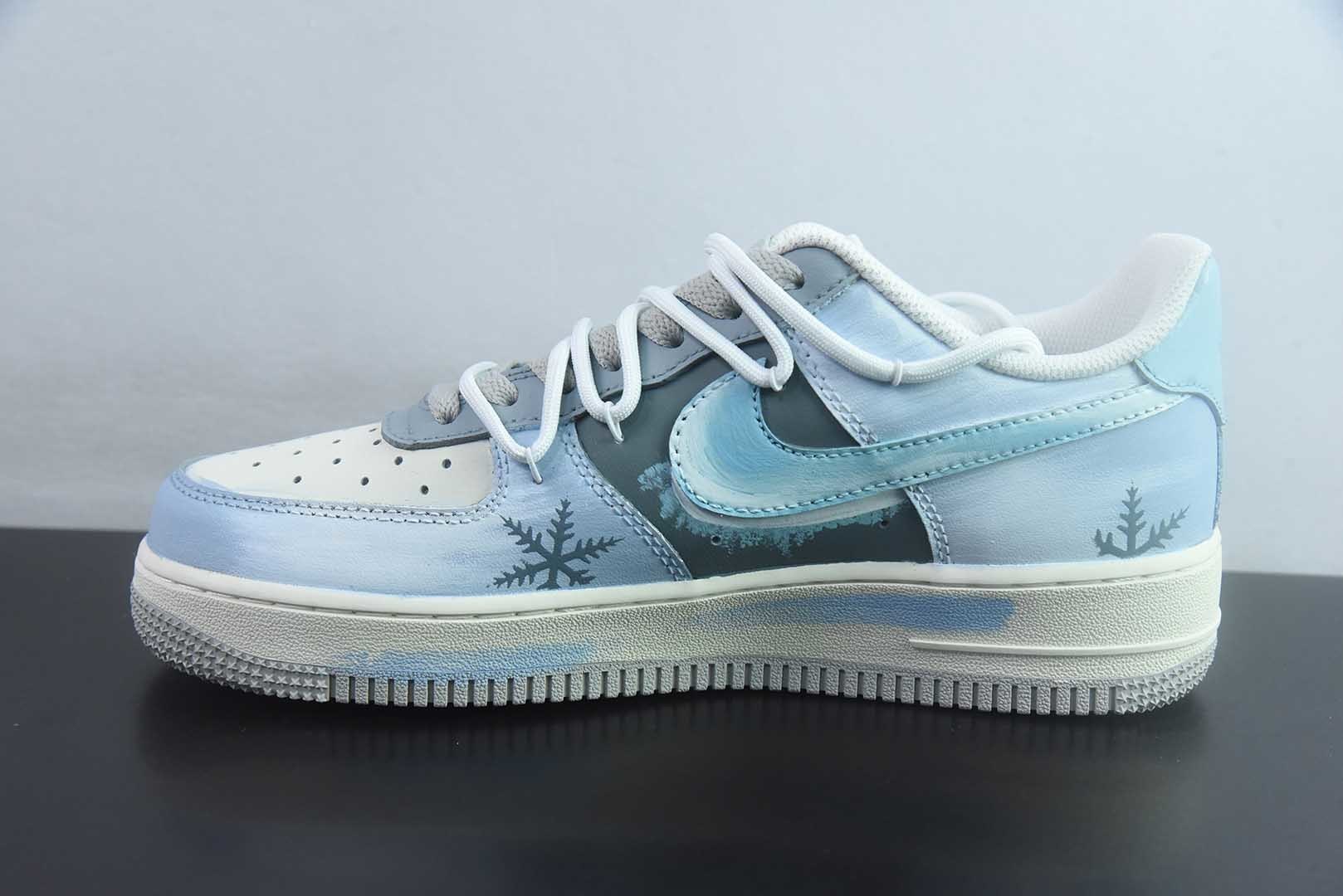 【定制版】手绘涂鸦“冰原落雪”Nike Air Force 1  “Icefield Snowfall”空军一号定制板鞋 纯原版本 货号：DO7417-199 实拍细节图