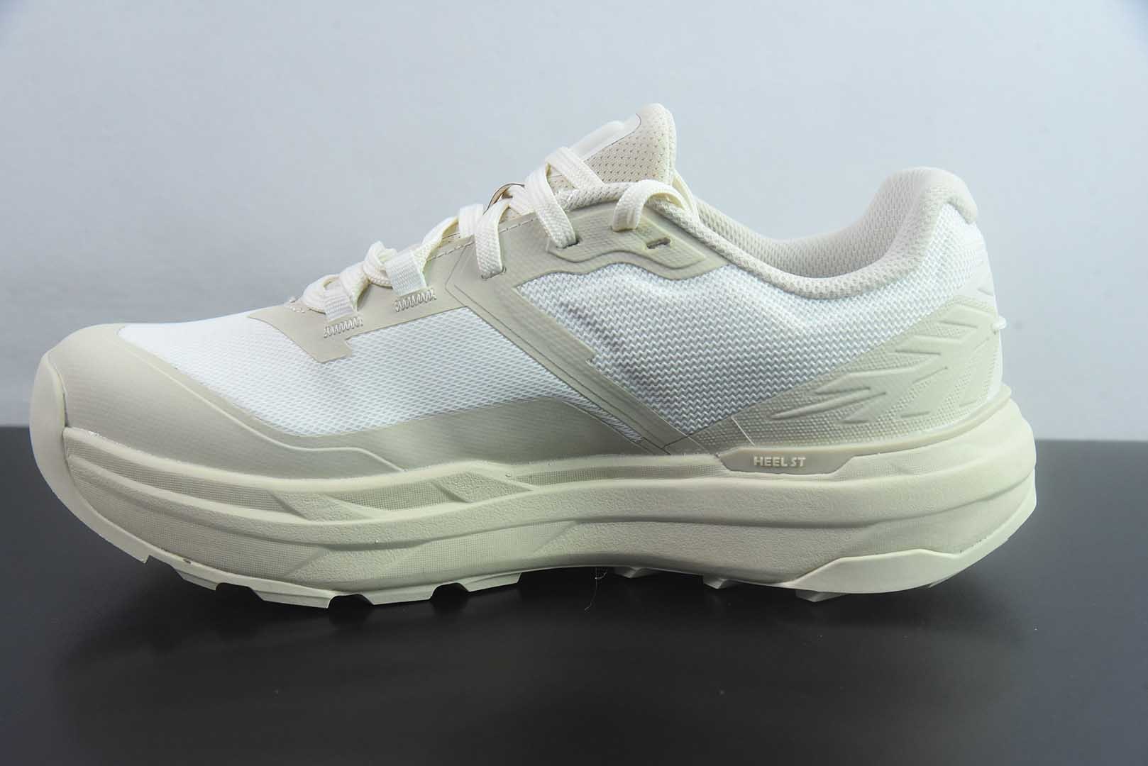 可隆KOLON SPORT 抓地V底巴斯夫轻盈KRUST越野跑鞋 户外功能鞋 纯原版本 货号：LUFH6MN003-BK 实拍细节图