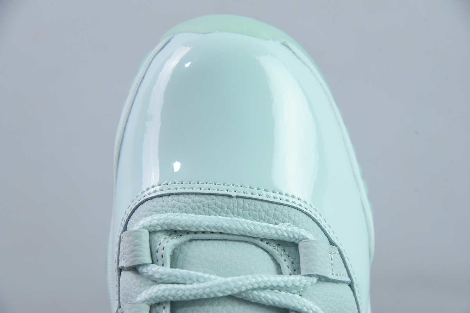 aj11低帮冰屋 浅绿色 乔丹 Air Jordan 11 “Igloo”冰屋 纯原版本 货号：IW1882-300 实拍细节图