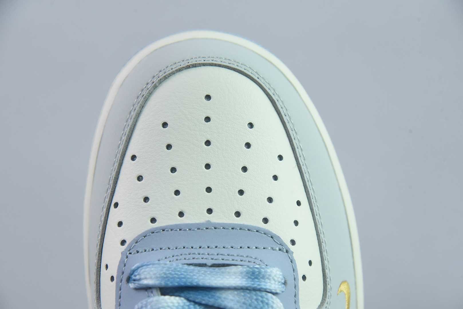 手绘涂鸦“雾屿蓝汐”耐克 Nike Air Force 1  “Misty Isle Tide”空军一号定制板鞋 纯原版本 货号：DB3310-117 实拍细节图
