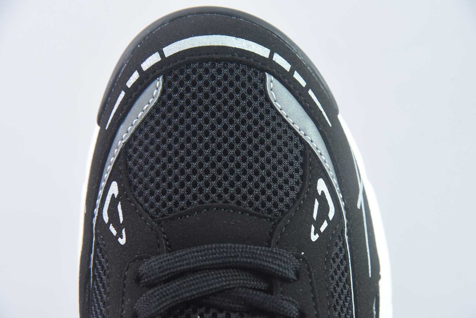 LOUIS VUITTON LV Tatic Runner 动感图案 厚底系带 低帮 生活休闲鞋 原装级高端礼盒+飞机盒+五件套配件+布袋 纯原版本 实拍细节图