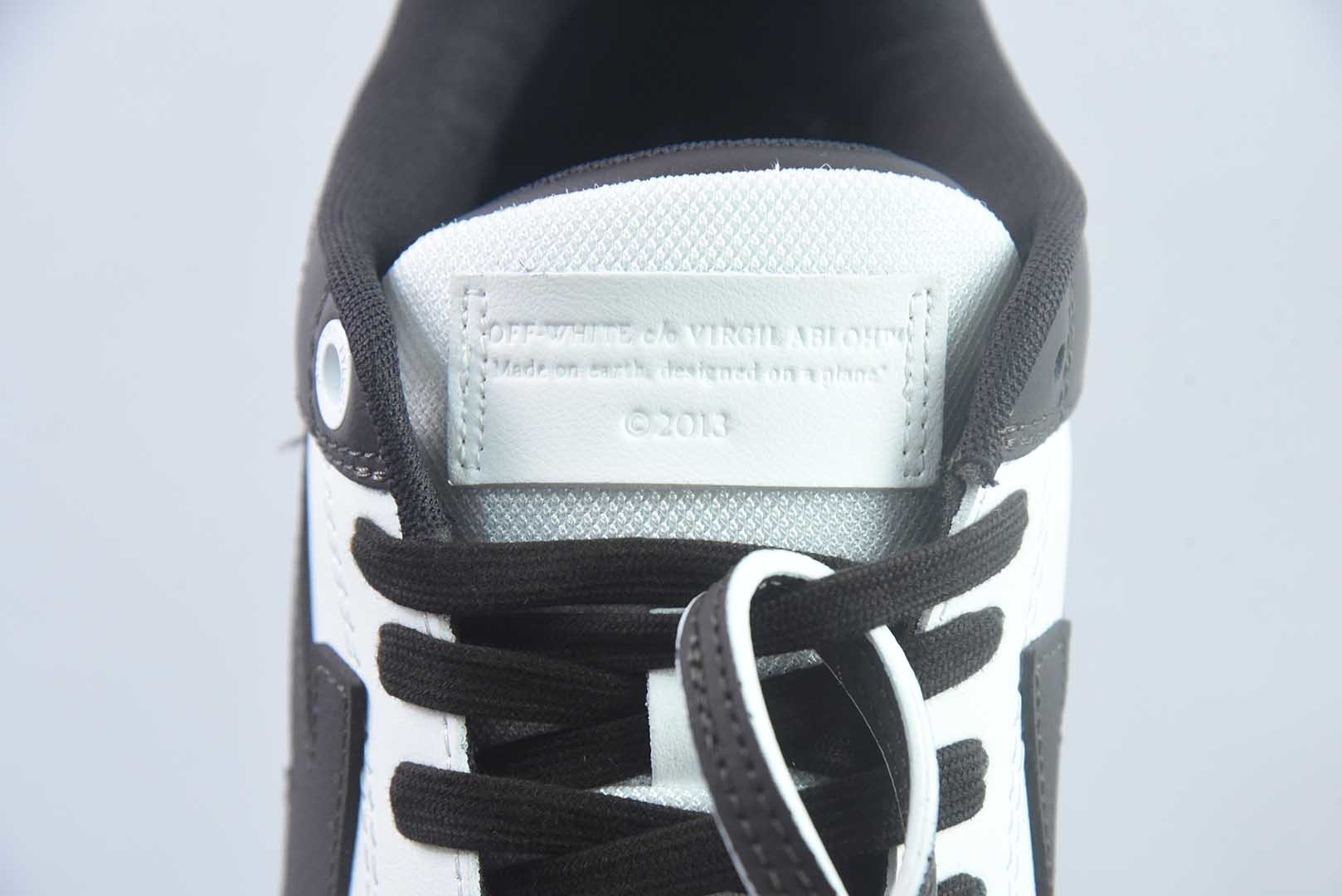 OFF-WHITE OW运动鞋 春夏走秀款球鞋 所有配件均通过定做出产正品裁片 原版比例大箭头定制网眼布双拼牛皮进口机器针车 数控针距精准做工不输大牌里层为高密度透气网眼布/垫脚羊皮私模重工抓地橡胶底 后跟坡度最贴切原版鞋型脱模 厚底约4CM 原盒包装配 TPU大底纯原版本 实拍细节图