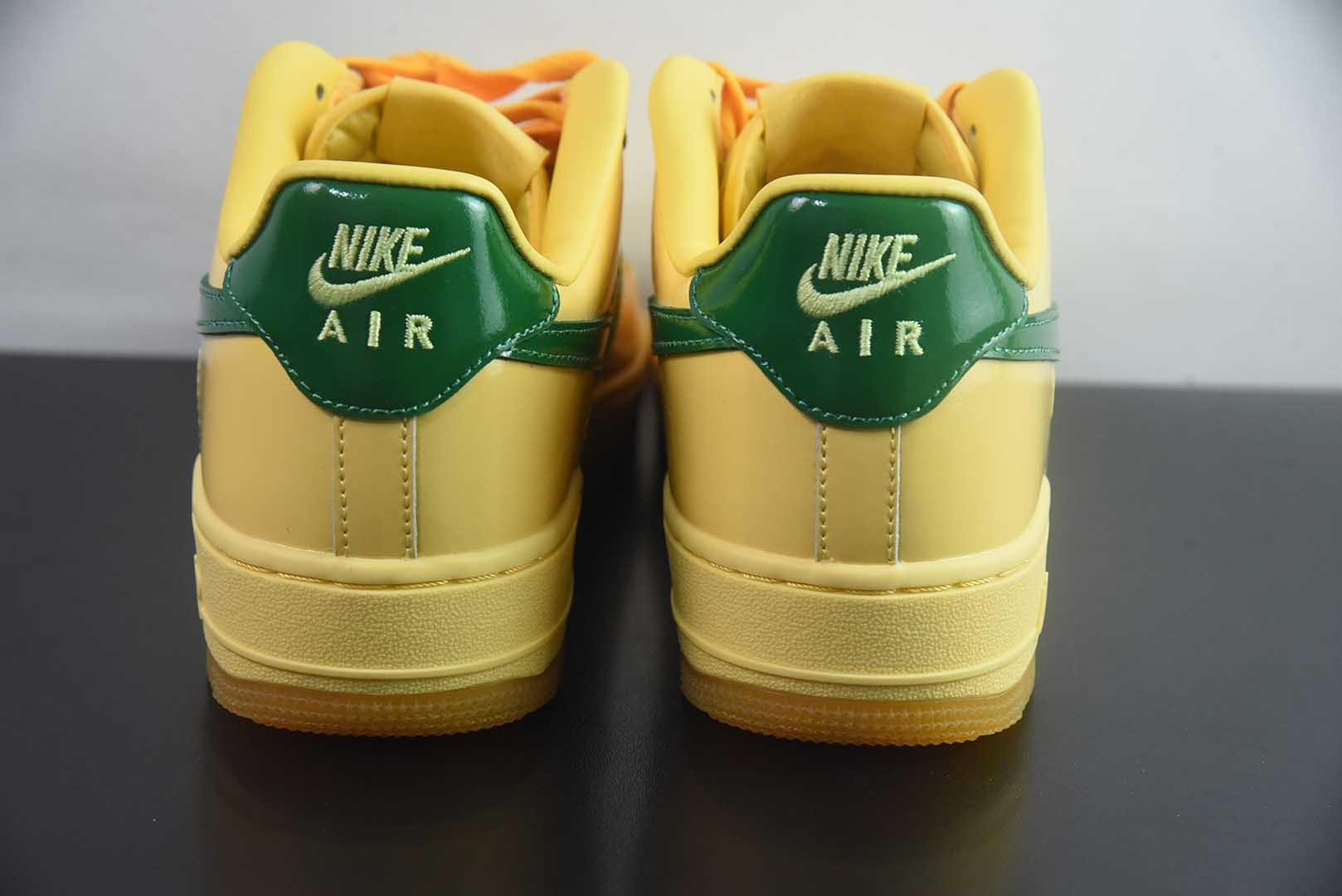 空军一号 af1黄绿 耐克 Nike Air Force 1 Patent "Topaz Gold"黄玉低帮 板鞋 男款 纯原版本 货号：IO4489-700 实拍细节图