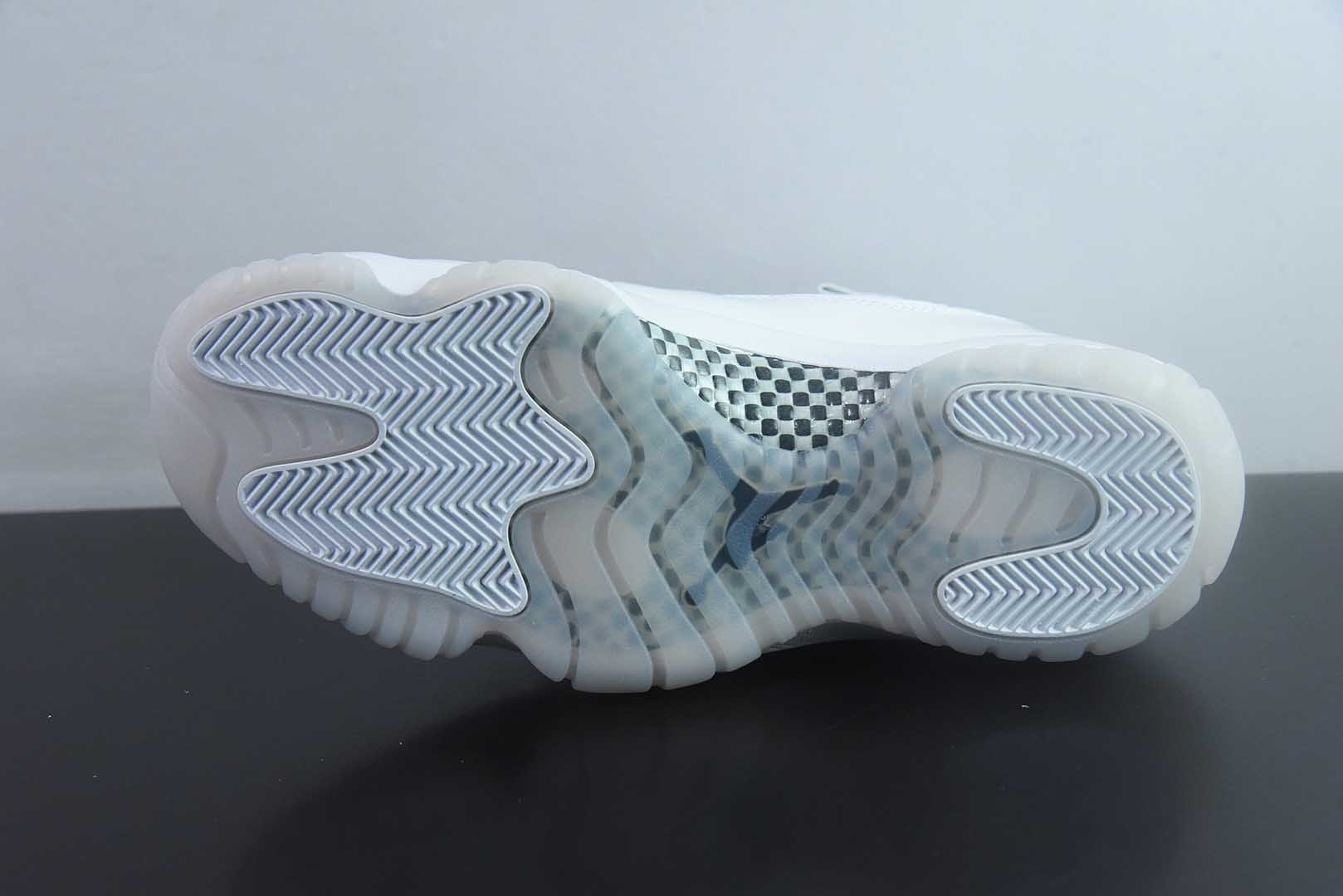 纯原版 aj11纯白高帮 珍珠白 全白 Comme des Garçons × Jordan 乔丹 Air Jordan 11 白色 货号:IV7639-100 实拍细节图