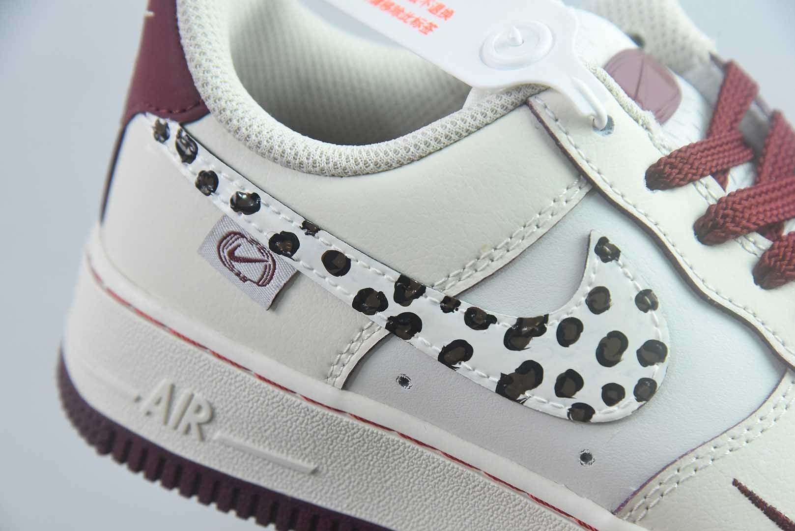 耐克 Nike Air Force 1'07 Low "Wild Berry Leopard Shadow" 手绘涂鸦 野莓豹影 空军一号低帮休闲板鞋 FB1839-521 纯原版本 实拍细节图