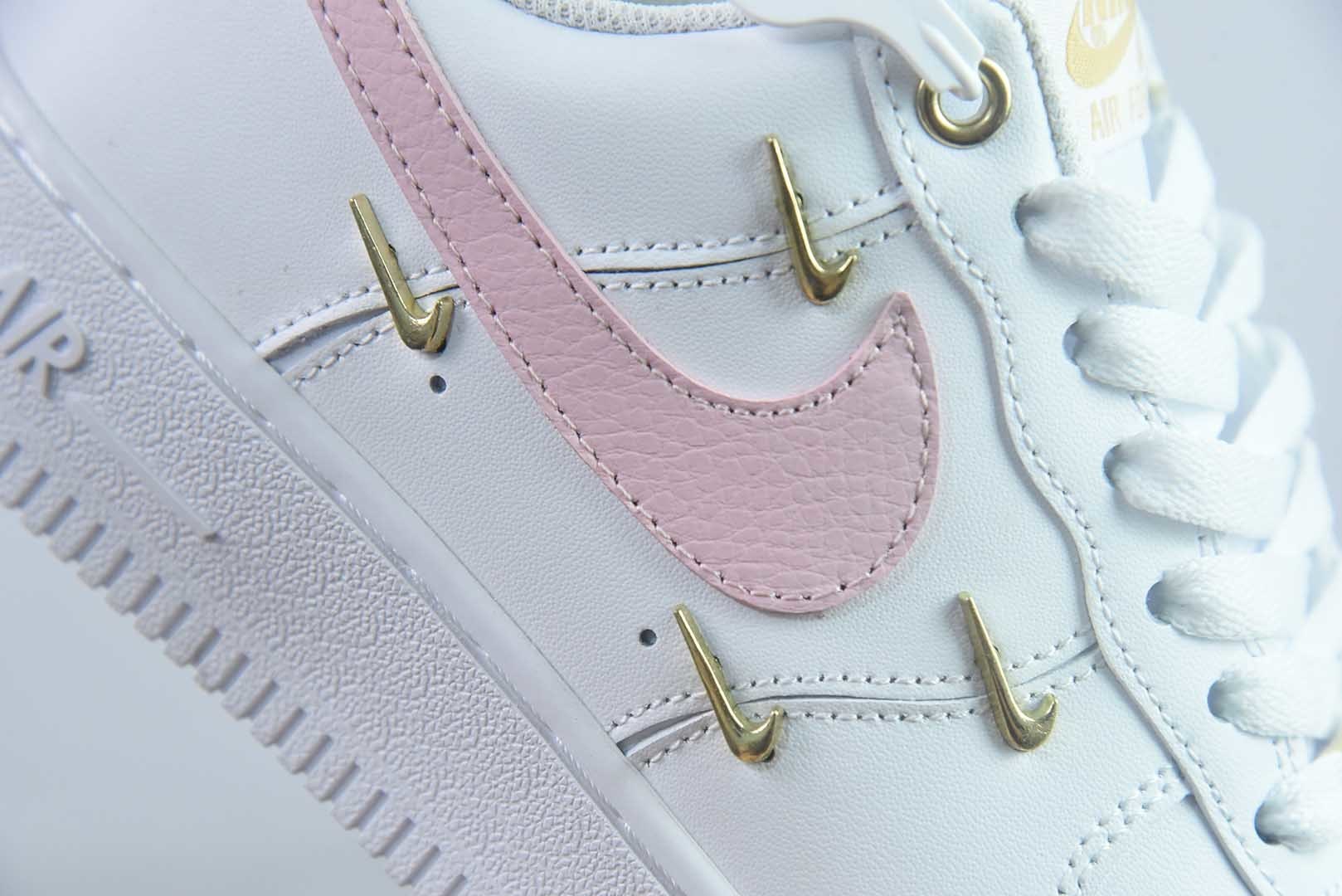 耐克 Nike Air Force 1'07 Low 二次元主题  空军一号低帮休闲板鞋 ZH0316-112 纯原版本 实拍细节图