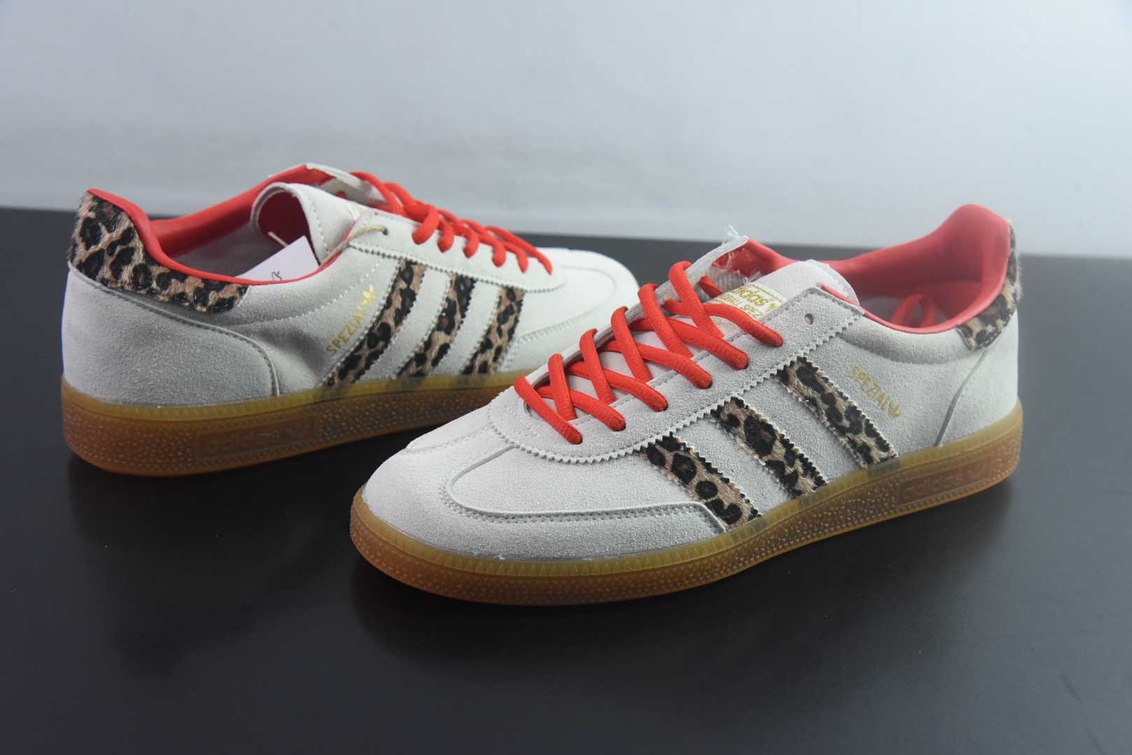 Adidas originals HANDBALL SPEZIAL 三叶草 德训 休闲运动板鞋/灰色豹纹  BD7622 纯原版本 实拍细节图