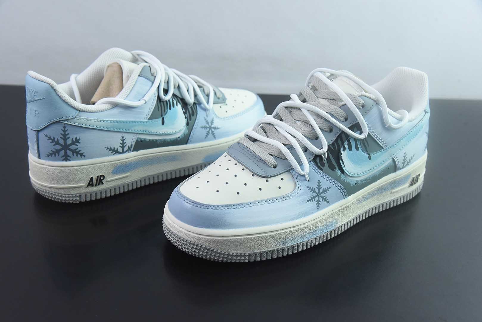 【定制版】手绘涂鸦“冰原落雪”Nike Air Force 1  “Icefield Snowfall”空军一号定制板鞋 纯原版本 货号：DO7417-199 实拍细节图