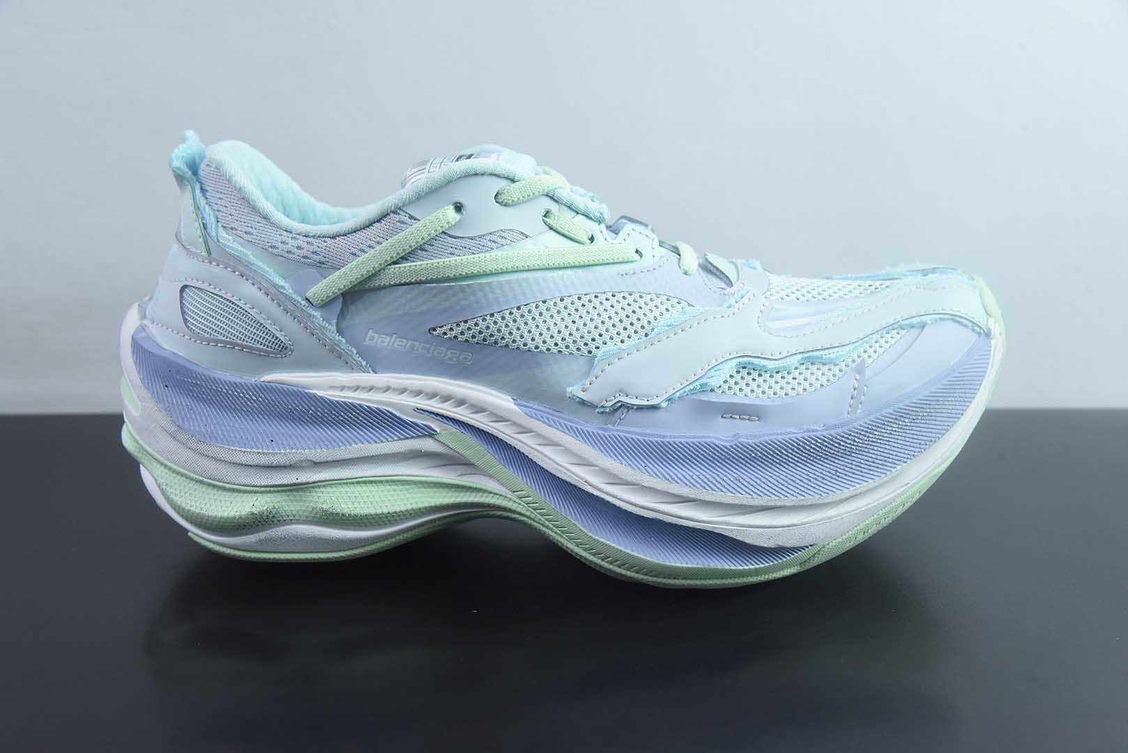 巴黎世家26代 Balenciaga巴黎世家 Jet 压纹印花 圆头厚底4.25cm 低帮 老爹鞋 米色 货号：872640 WMRTN 9191纯原版本 实拍细节图