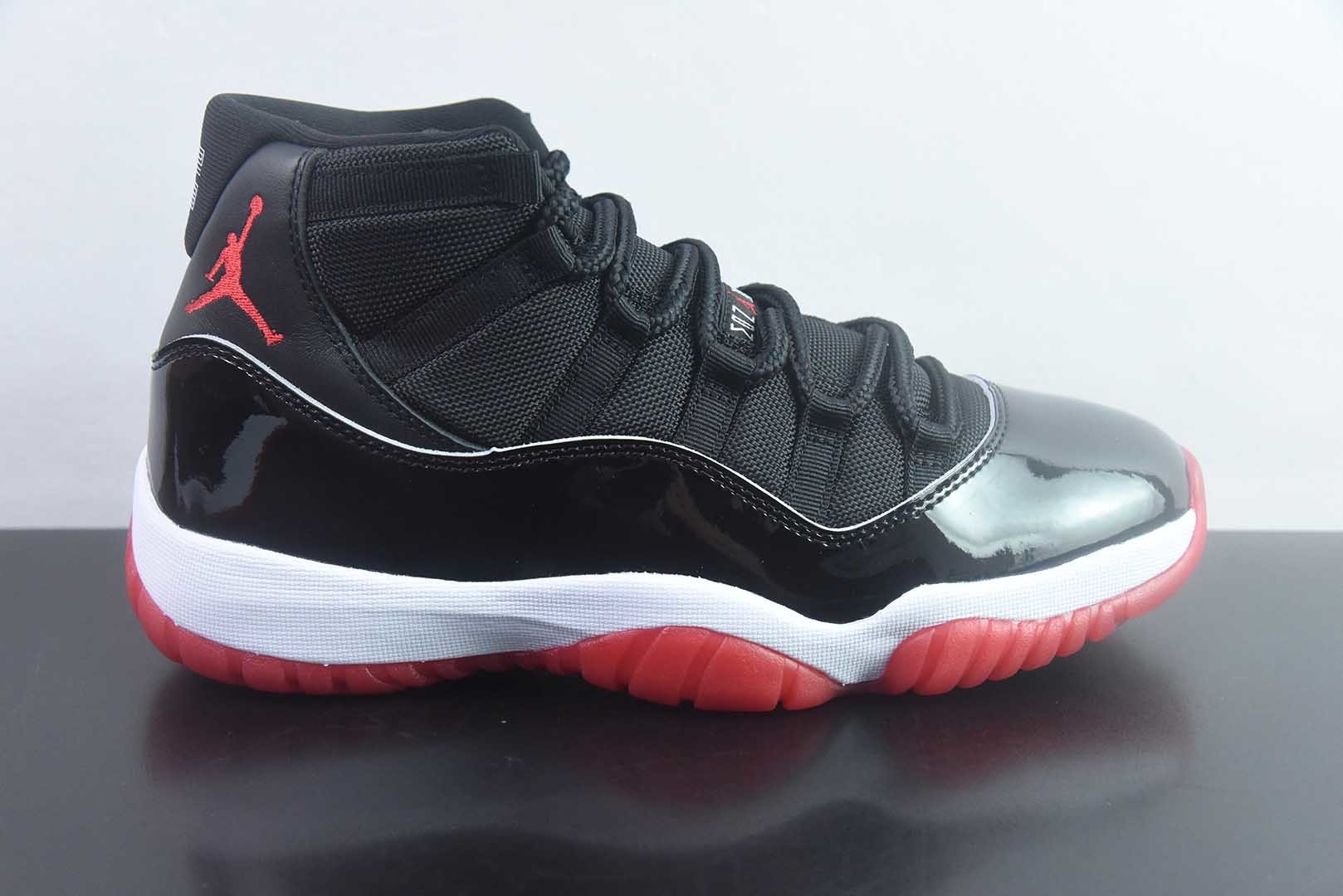 AJ11,Tinker Hatfield 于1995年操刀的里程碑之作,陪伴乔丹95-96赛季复出夺冠、写下72胜10负神话,被鞋圈奉为“正代天花板”。 纯原版本 货号:378037-061 实拍细节图