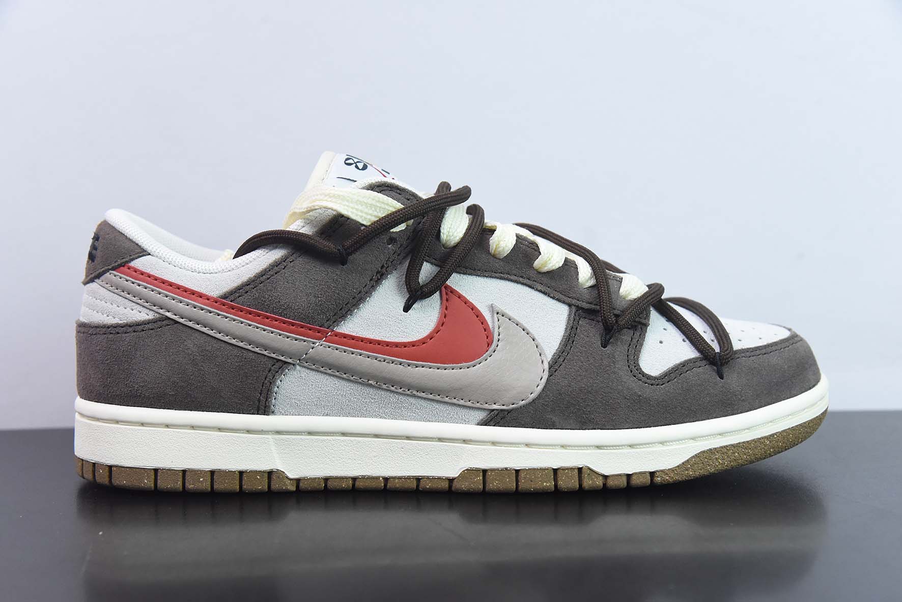 耐克 Nike SB Dunk Low "85" 灰红 双勾绑带 SB低帮运动休闲板鞋 货号:DO9457-142纯原版本 实拍细节图