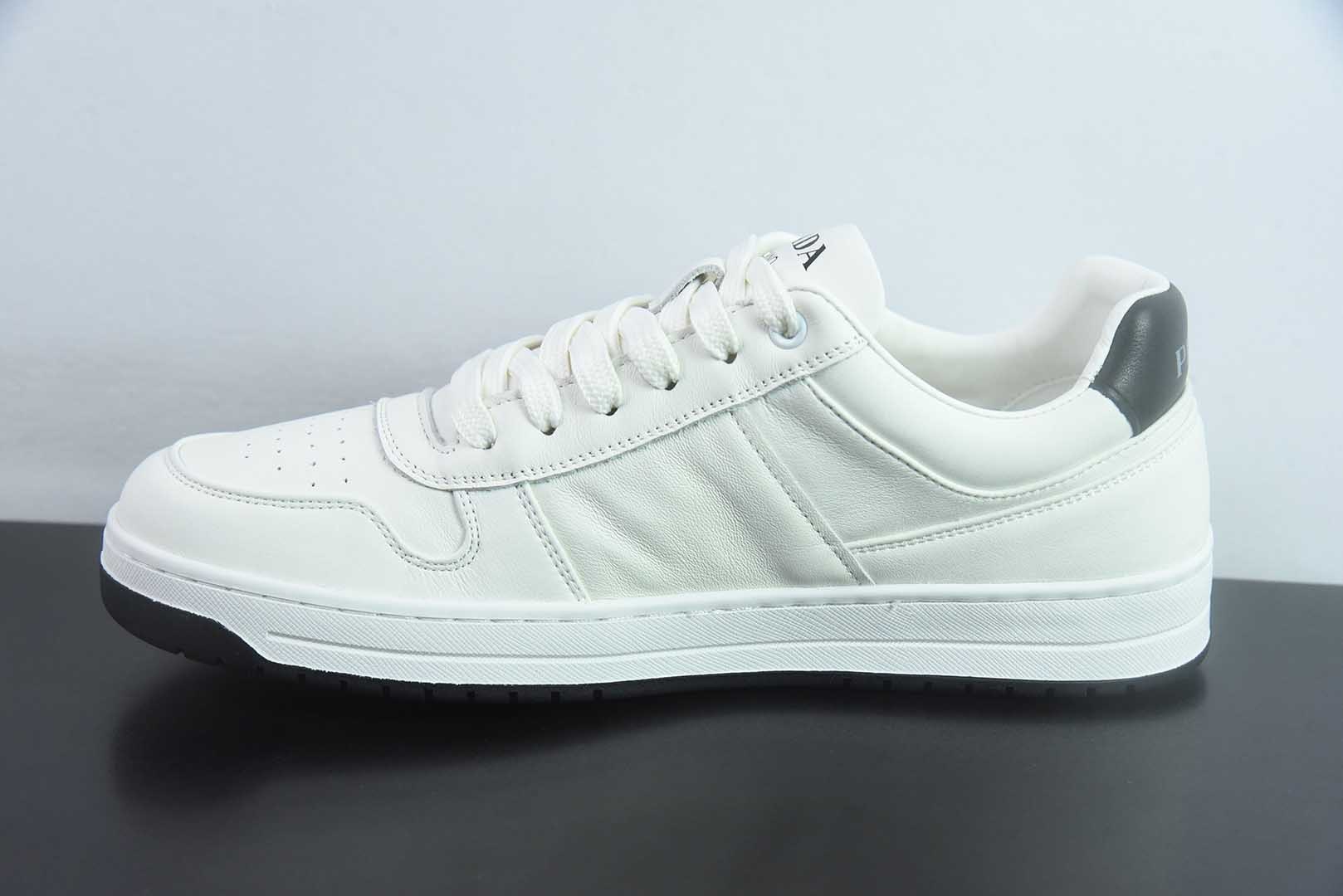普拉达 PRADA Downtown Bold 徽标印花圆头系带低帮板鞋 5cm 女款 纯原版本 货号:BPL23771453 实拍细节图