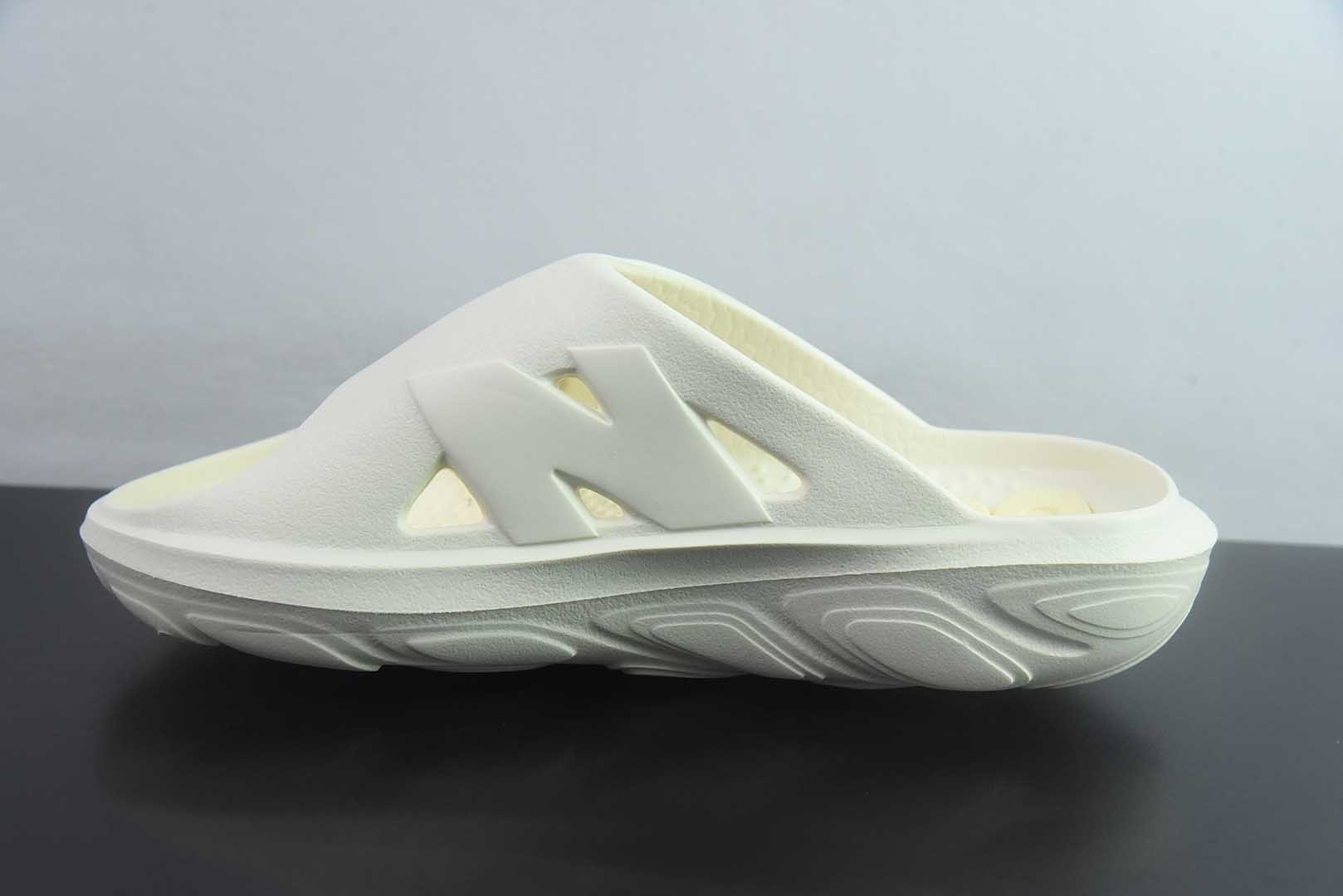 New Balance/新百伦 男鞋,全新开模一次发泡MD成型工艺鞋底,采用原配比MD颗粒材质,超软棉质脚感,NB新百 纯原版本 实拍细节图