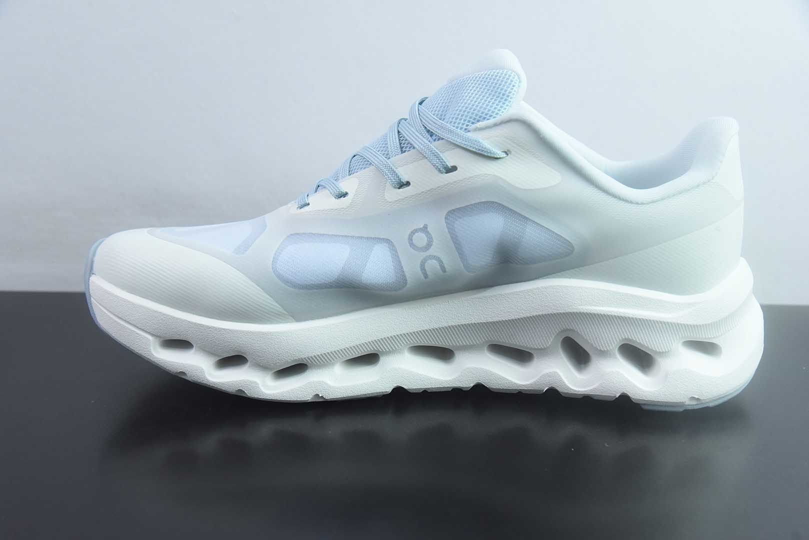 On昂跑 Cloudtilt Remix户外街头机能风跑步鞋Cloud Hi E 纯原版本 货号:3MG102736862226 实拍细节图