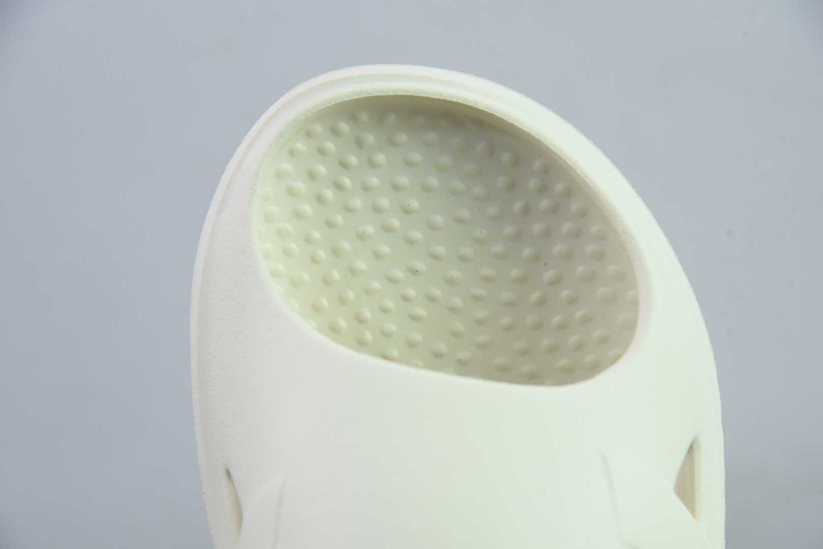 New Balance/新百伦 男鞋,全新开模一次发泡MD成型工艺鞋底,采用原配比MD颗粒材质,超软棉质脚感,NB新百 纯原版本 实拍细节图