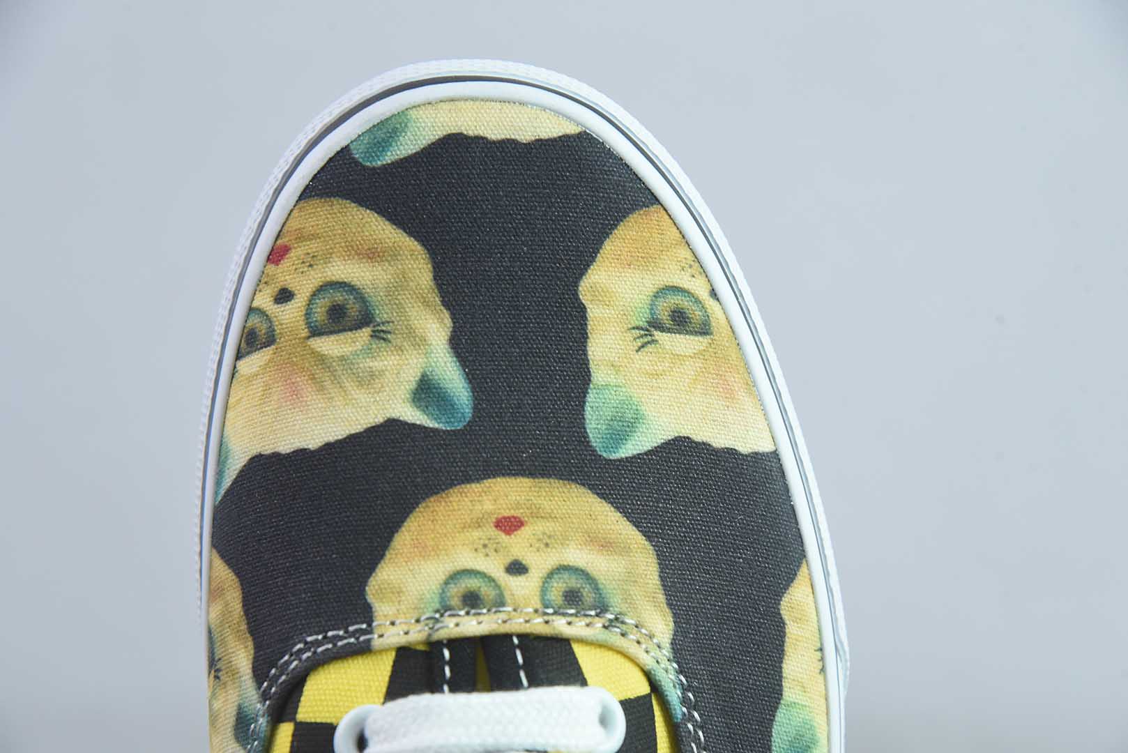 Valentino华伦天奴 x Vans 联名款黑黄棋盘格低帮休闲硫化帆布鞋纯原版本 货号:YS0M2ЗHPJBAH 实拍细节图