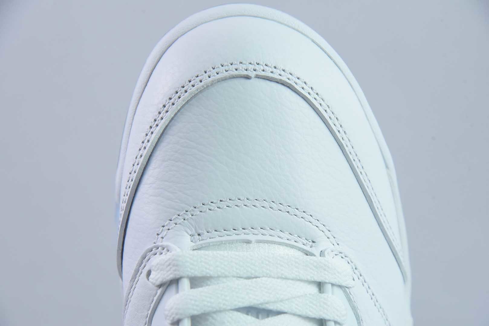 Jordan 乔丹 Air Jordan 5 舒适贴合 复古篮球鞋 男款 货号:HQ7978-103 白银 纯原版本 实拍细节图