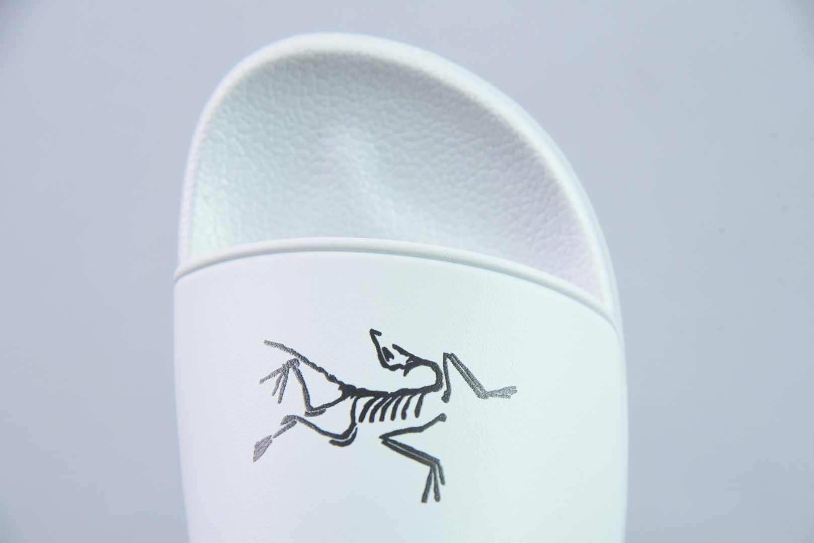 Arcteryx Slipper PRO M 始祖鸟一字拖鞋 泼墨街头潮牌沙滩拖鞋 纯原版本 实拍细节图