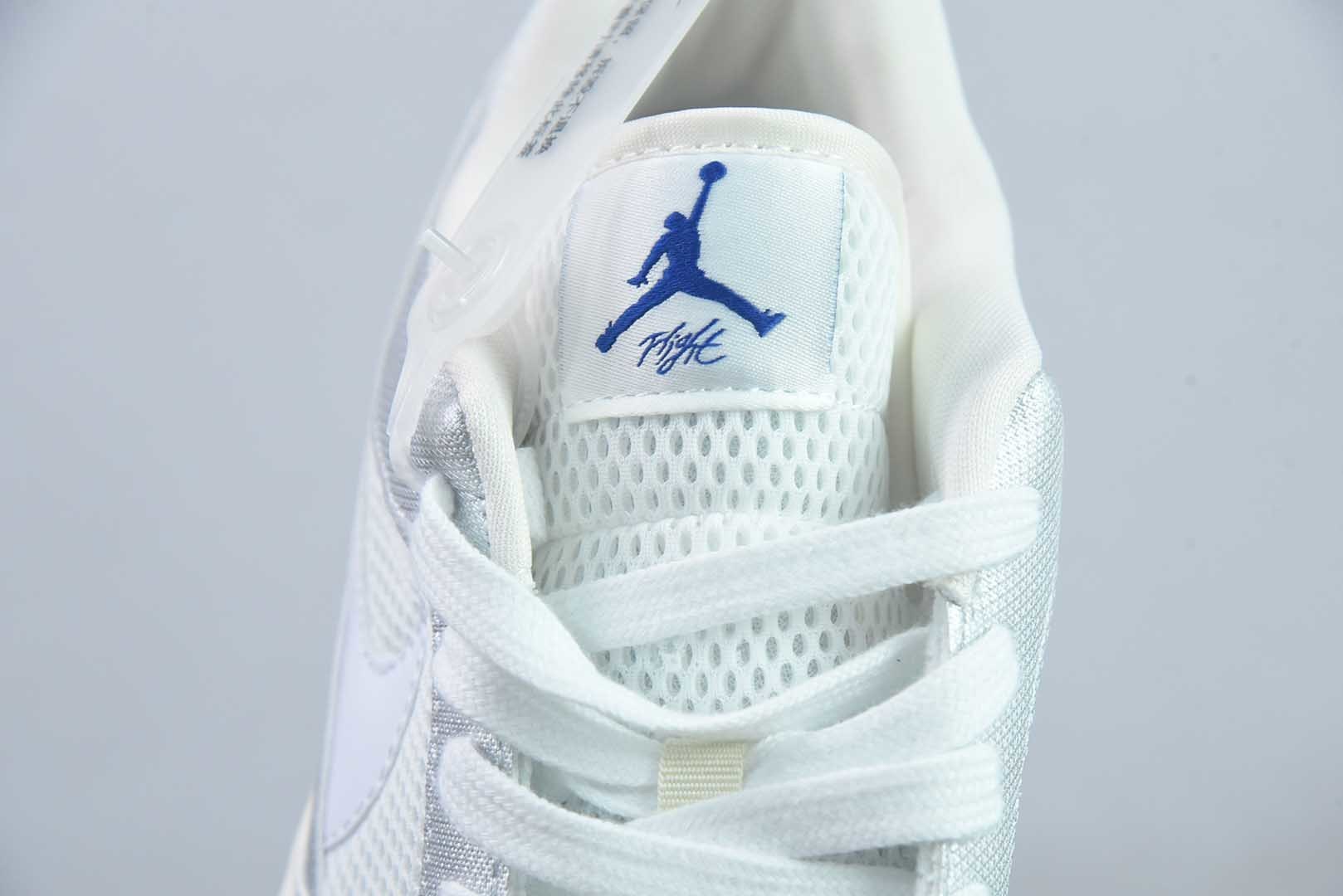 乔丹 Jordan CMFT ERA 舒适简约低帮运动板鞋 货号:IW2023-011 实拍细节图