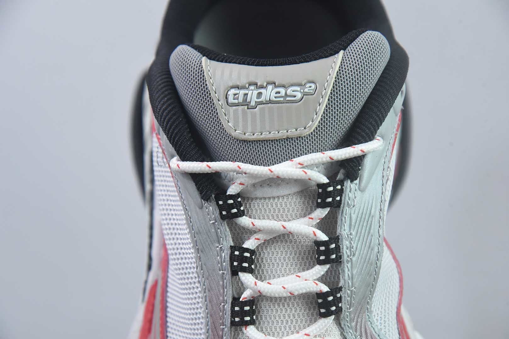 Balenciaga巴黎世家 Triple S .2 Gradient 厚底系带低帮老爹鞋 Balenciaga是由被 纯原版本 实拍细节图