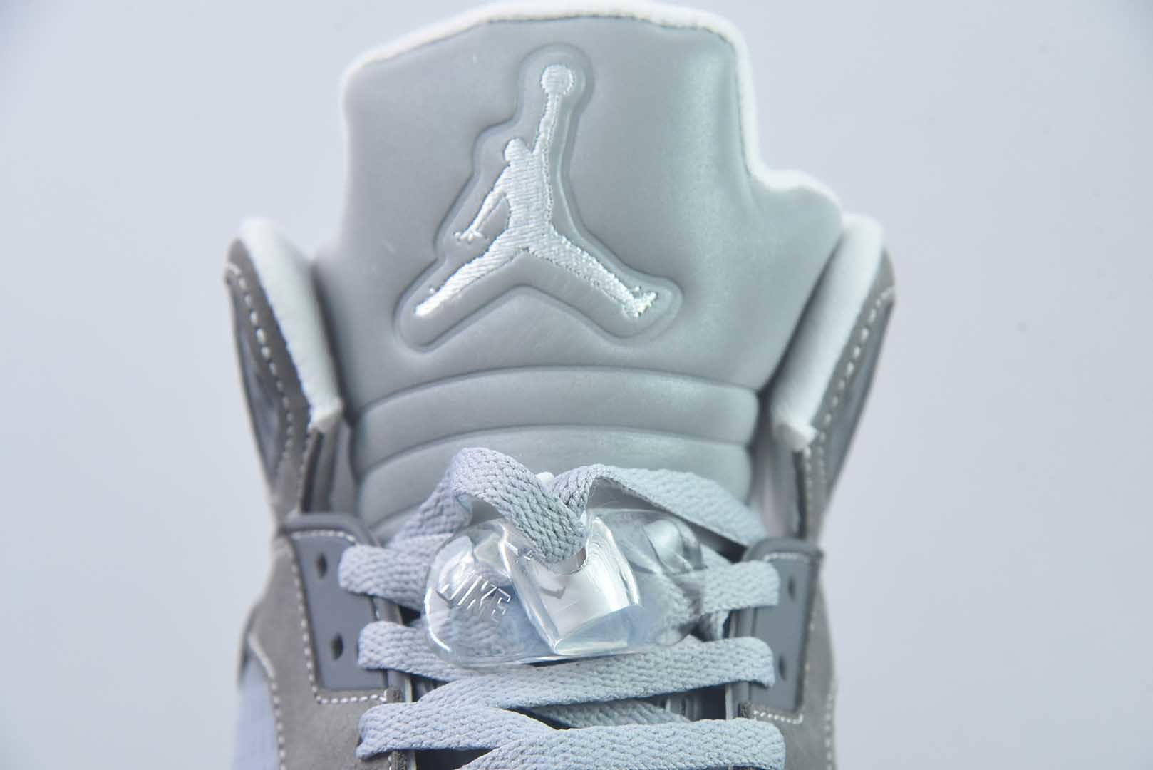 Jordan 乔丹 Air Jordan 5 舒适贴合 复古篮球鞋 男款 灰色 货号：DD0587-002 狼灰 纯原版本 实拍细节图