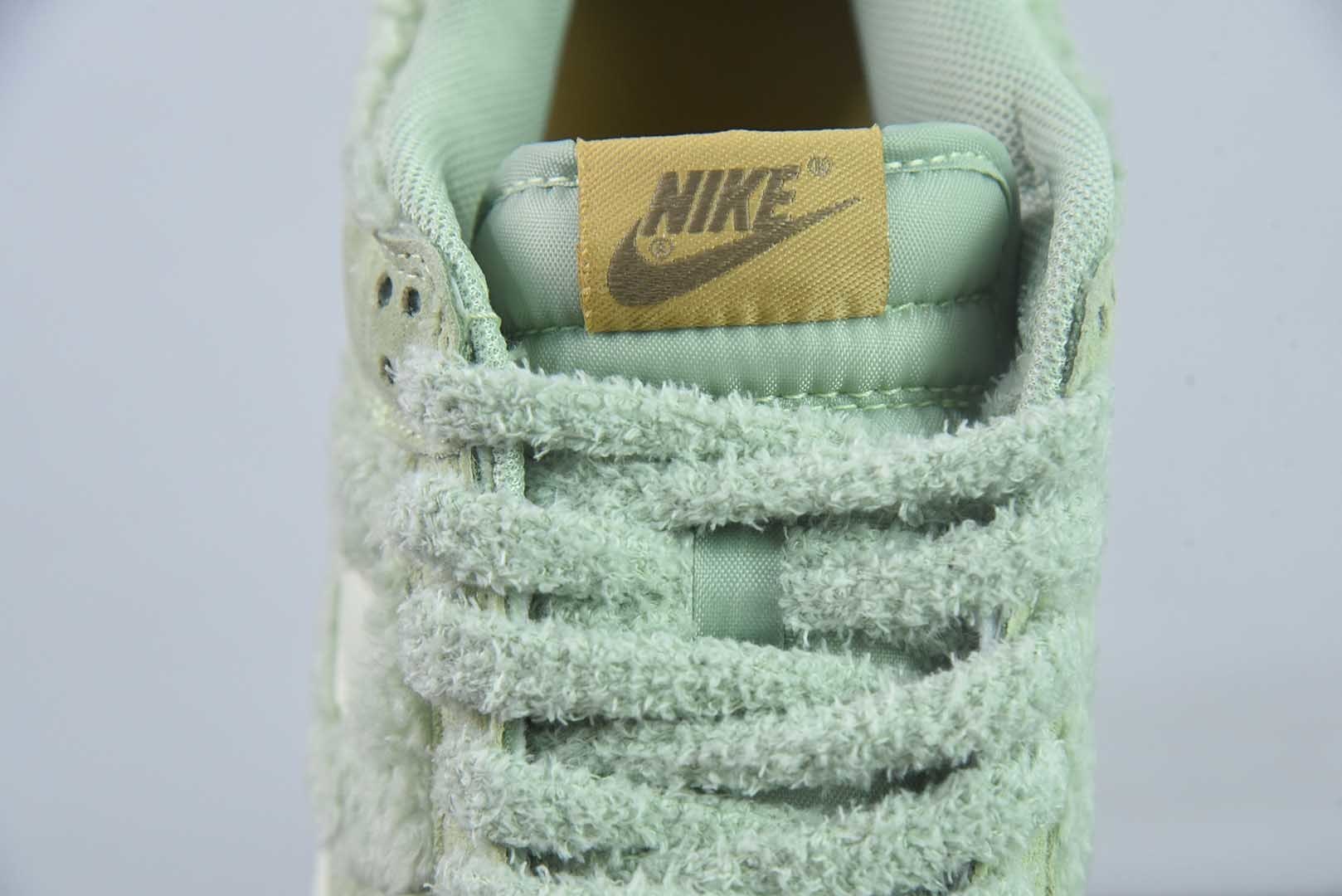 NK SB Dunk Low x Labubu 拉布布联名 纯原版本 实拍细节图