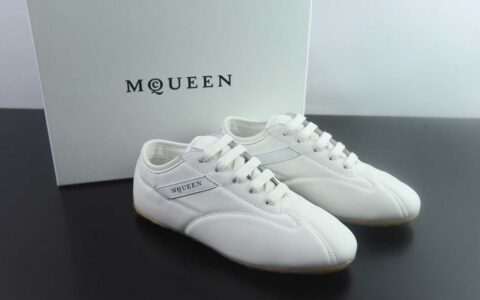 MQ 麦昆 Boxe 麂皮 圆头撞色裁片 德训鞋 白色 纯原版本 主图
