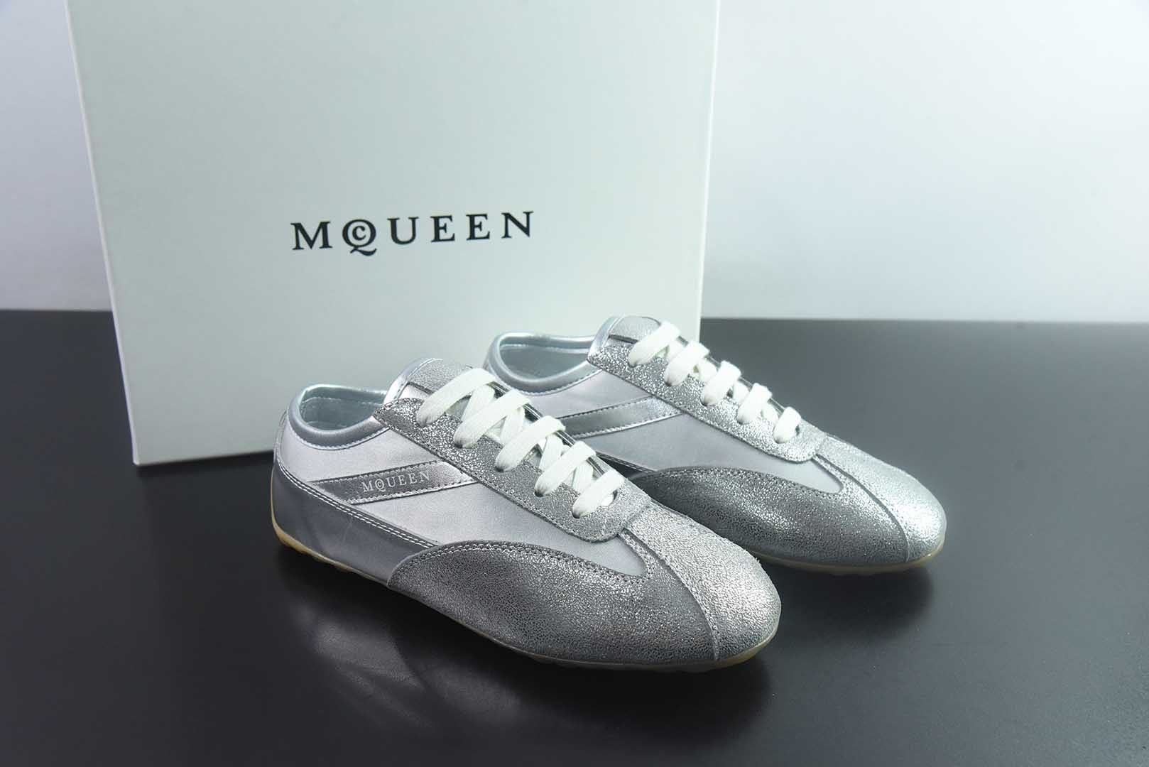 MQ 麦昆 Boxe 麂皮 圆头撞色裁片 德训鞋 银色 纯原版本 主图