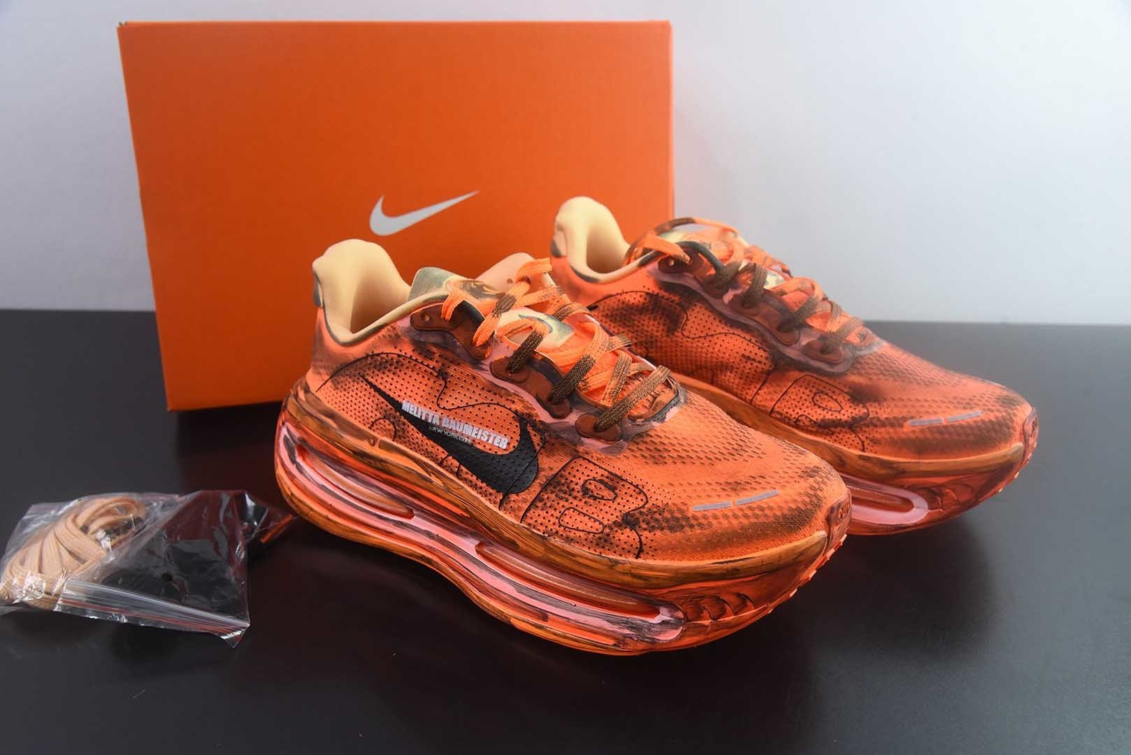 纯原 耐克 Nike Vomero Premium 时尚舒适 网布防滑耐磨 低帮跑步鞋 实 纯原版本 货号：IO7166-800 主图