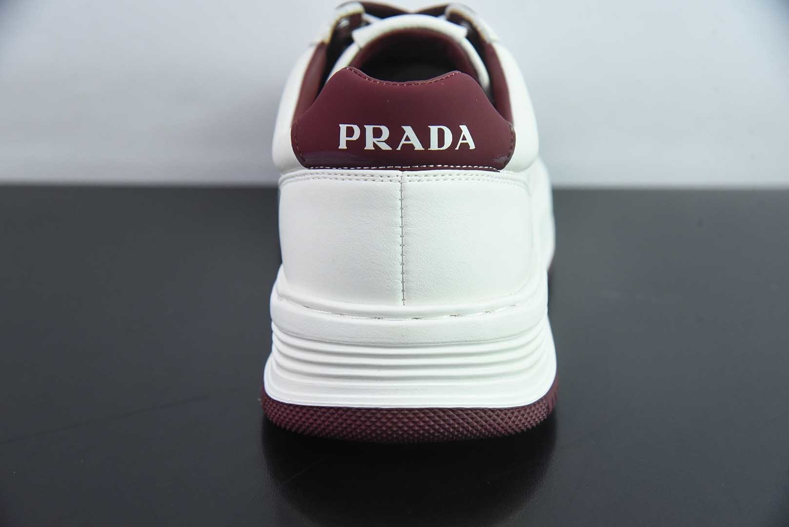 新货PRADA普拉达小白鞋厚底徽标系带运动休闲男鞋系列 纯原版本 实拍细节图