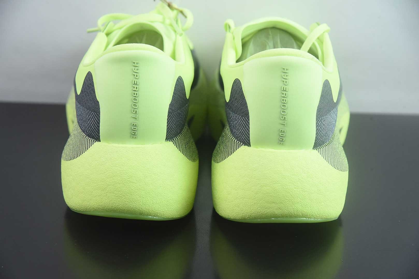 阿迪达斯 Adidas ULTRABOOST EDGE M 缓震运动休闲轻便透气跑步鞋 纯原版本 货号：KI4413 实拍细节图