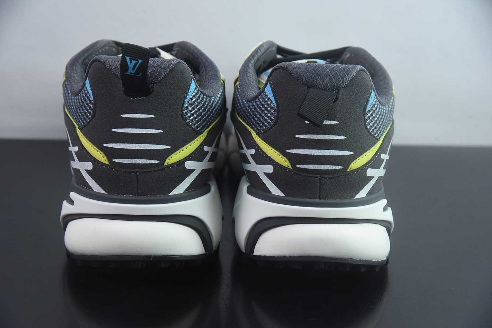LOUIS VUITTON LV Tatic Runner 动感图案 厚底系带 低帮 生活休闲鞋 原装级高端礼盒+飞机盒+五件套配件+布袋 纯原版本 实拍细节图